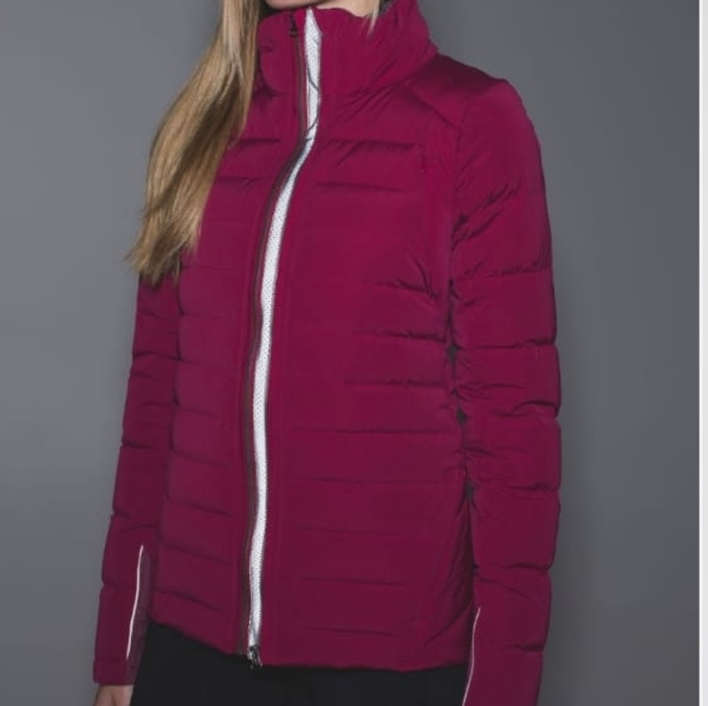 Lululemon Fluffed Up Down Puffer Jacket In Berry Rumble / Rumble Bordeux Drama - Picture 2 of 11